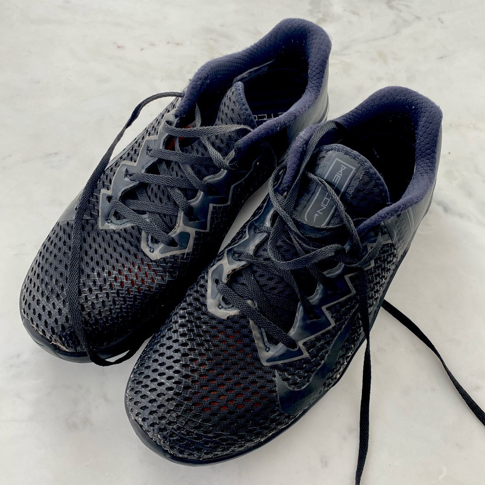Lightly used NIKE METCON 6